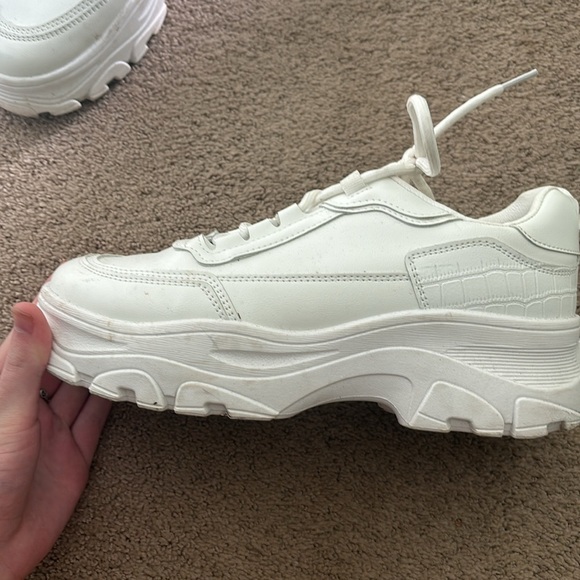 SHEIN White Sneakers - Picture 2 of 2